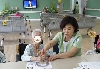 사회복지프로그램 - 탈와상 / 색칠하기
